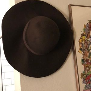 Brown oversized hat
